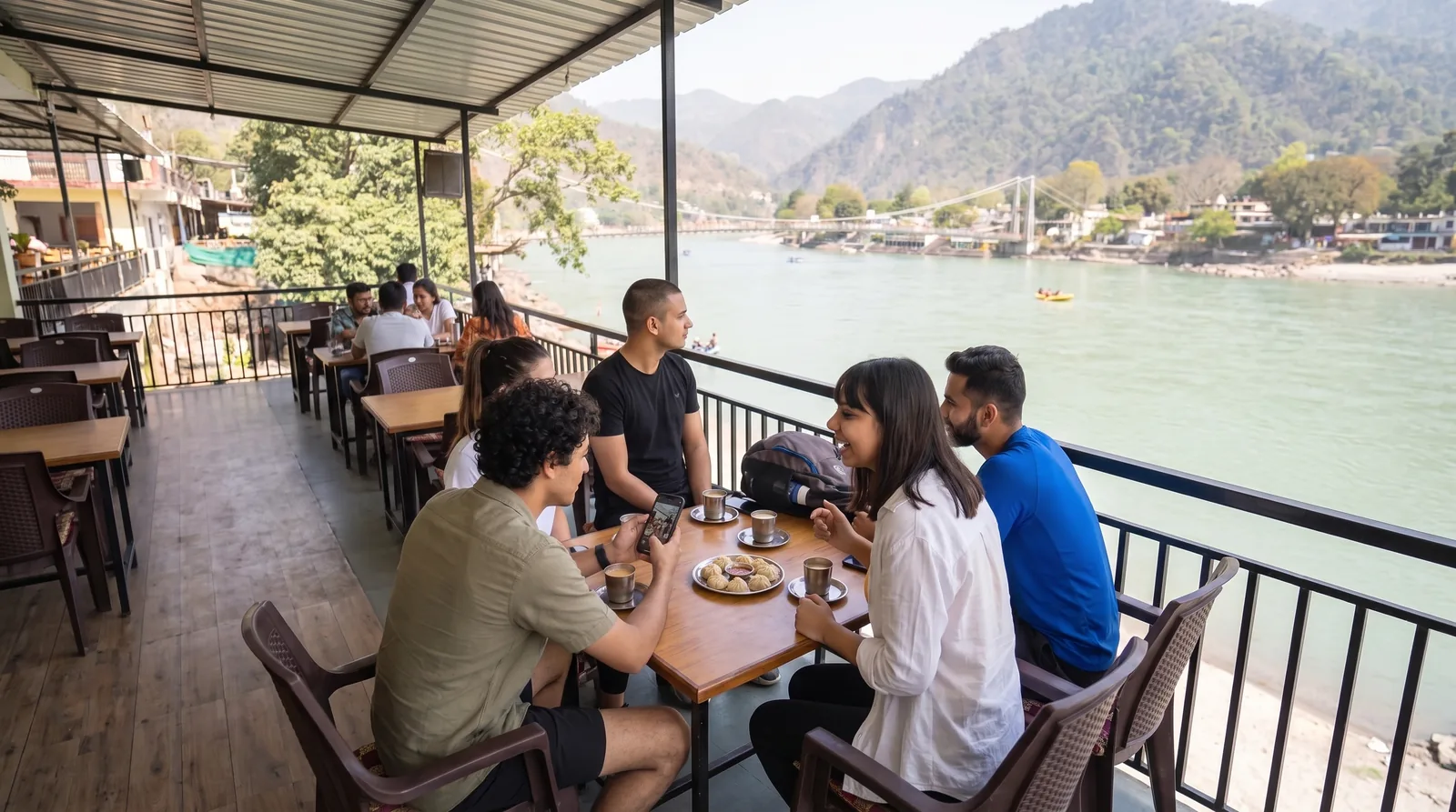 Rishikesh: Rooftop breakfast in Tapovan