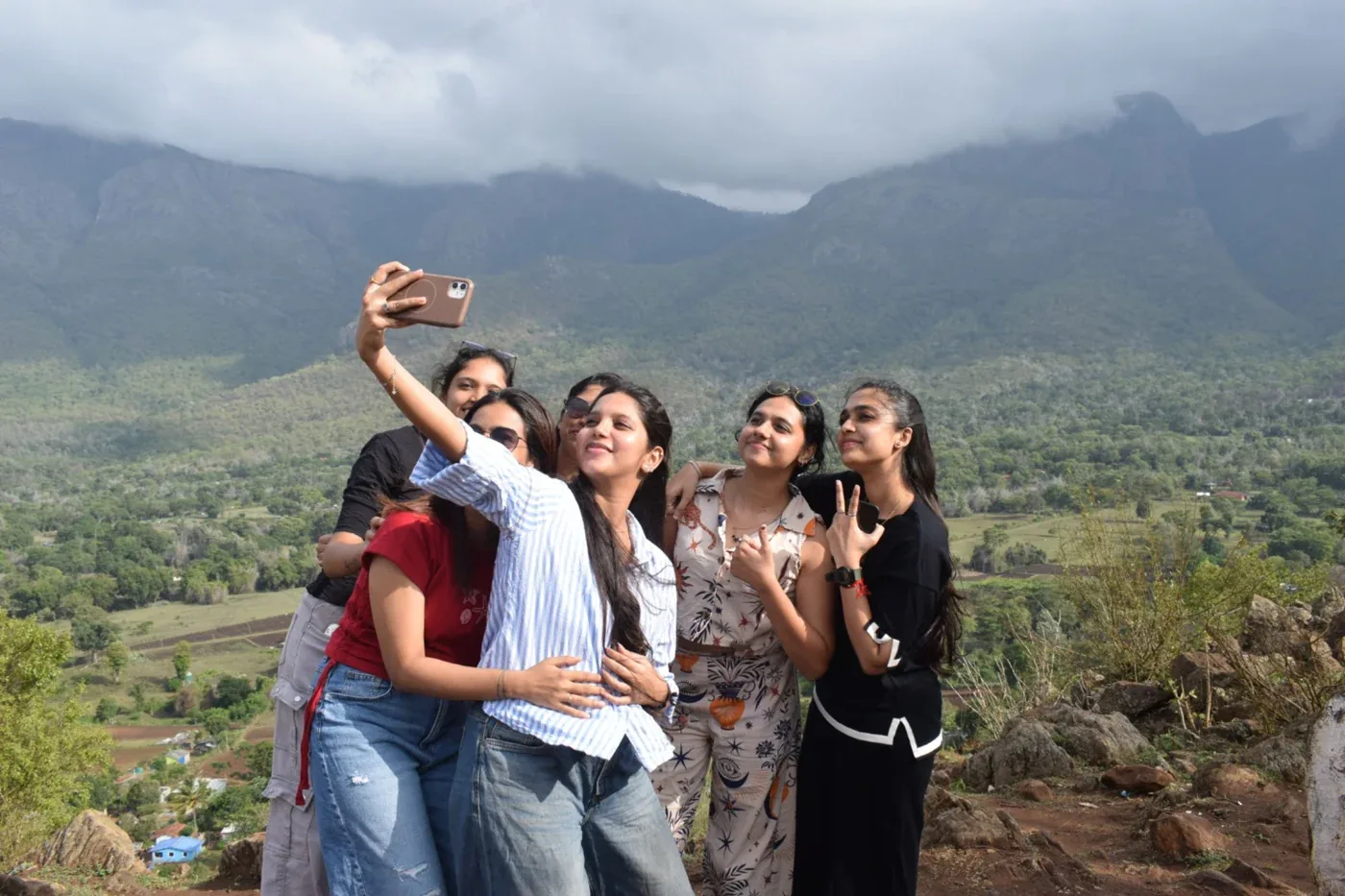 Viewpoint selfie, India
